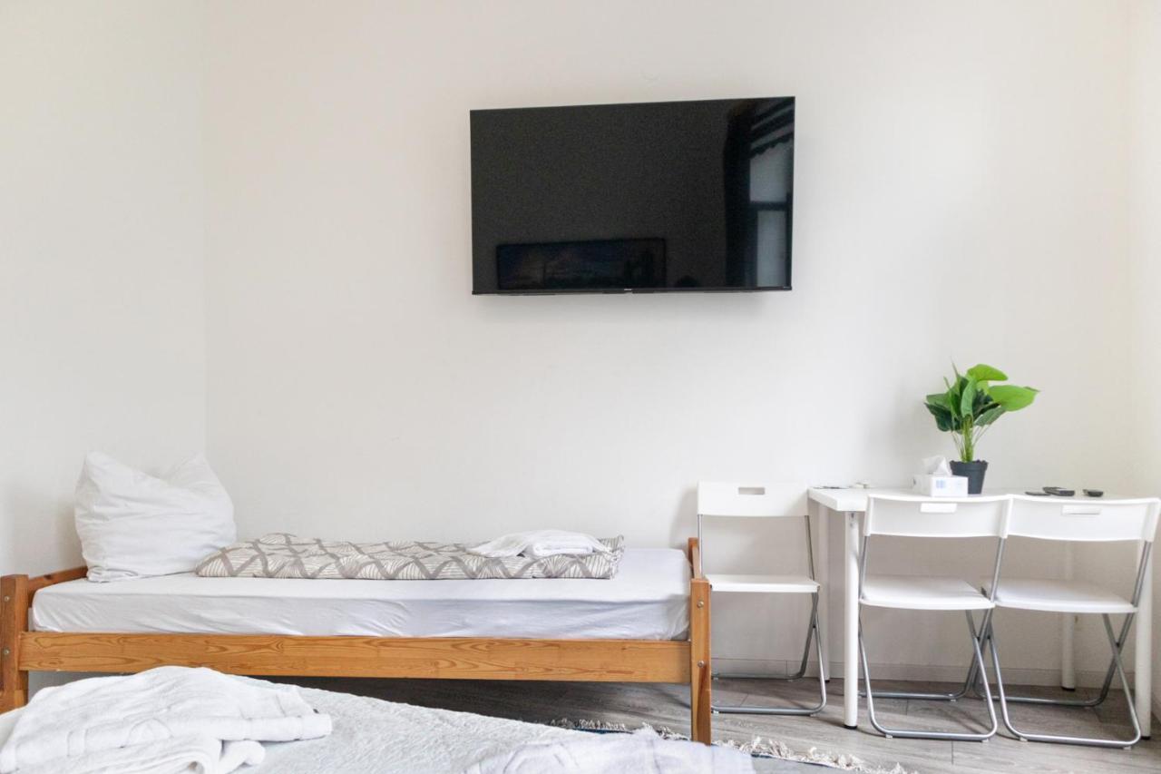 Pleasant 1Br Aprt. Near The Danube & Millenium T. Apartment เวียนนา ภายนอก รูปภาพ