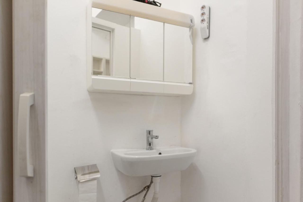 Pleasant 1Br Aprt. Near The Danube & Millenium T. Apartment เวียนนา ภายนอก รูปภาพ